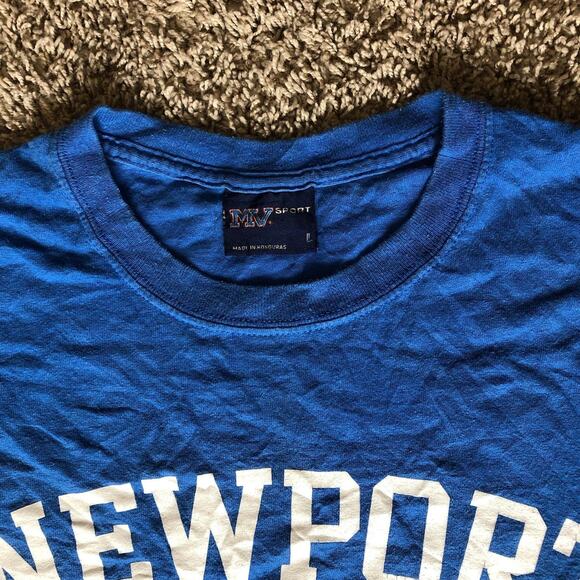 Men’s Large Blue MV Sport Newport Rhode Island Graphic Tee - Picture 2 of 4